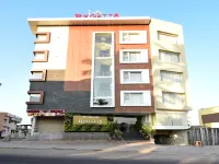 Regalia Inn &Suites Hotel in zona M E S First Grade College