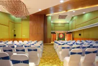 Harivaram Yuga Hotels in Guruvayur