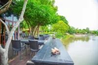 Doembangvilla Hotels in Doem Bang Nang Buat District
