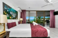 Roydon Beachfront Apartments
