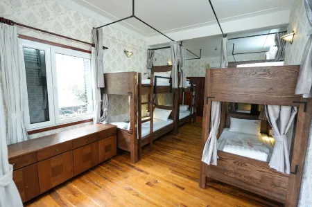 Musketeers Guest House