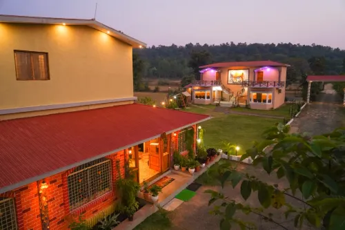 Dharohar Kothi Hotels in Sarmaniya