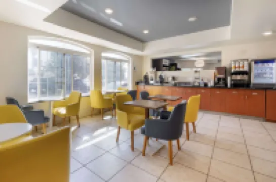 Comfort Suites Oceanside Camp Pendleton Area