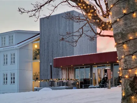 Gistihúsið - Lake Hotel Egilsstadir