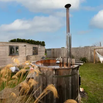 Wheal Rose Hot Tub