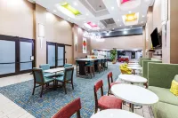Hampton Inn & Suites Tulsa-Woodland Hills at 71st & Memorial - 3-Star