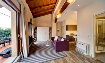 Navona Palace Luxury Inn