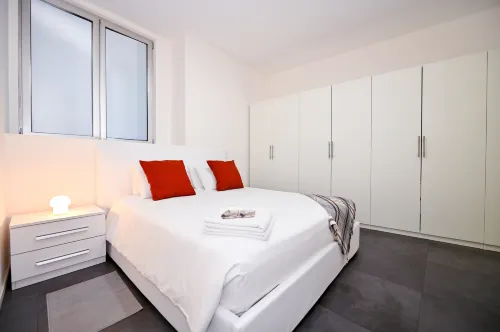 Lake View Suite Melide Hotels in Melide