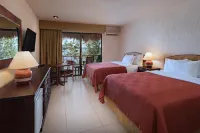 Camino Real Tikal‎ Hotels in El Remate