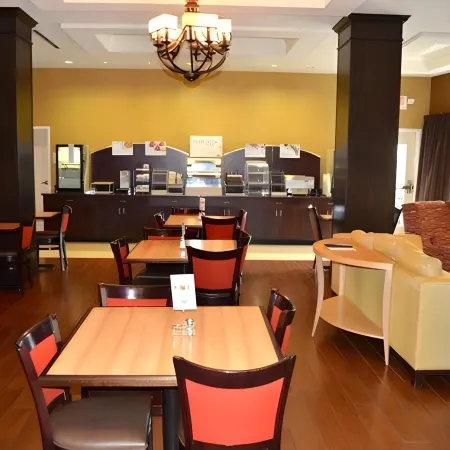 Holiday Inn Express & Suites SMITHFIELD - SELMA I-95 by IHG