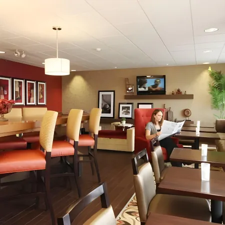 Hampton Inn Grand Rapids-North