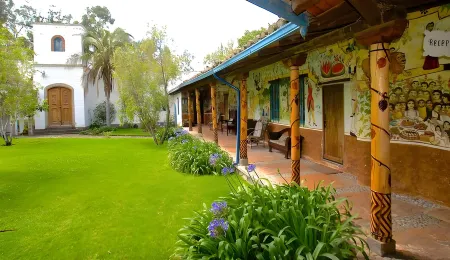 Hacienda Cusin Отели в г. Гонсалес Суарес