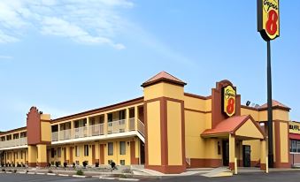 Super 8 by Wyndham Indianapolis/Southport Rd