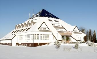 Lazensky Hotel Pyramida