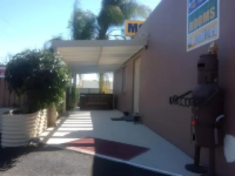 龍貓汽車旅館 欽奇利亞酒店