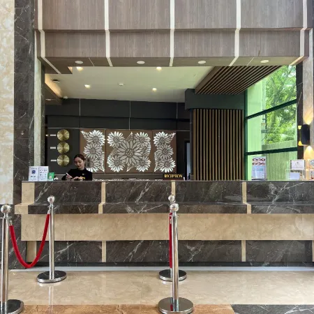 Big 8 Corporate Hotel Digos Отели в г. Дигос