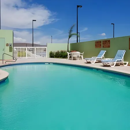 Holiday Inn Express SALTILLO ZONA AEROPUERTO by IHG