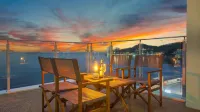 Pohang Overlooking Pool Villa