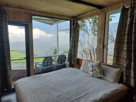 Valley View Homestay Отели рядом с достопримечательностью «Sun World Fansipan»