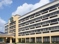 La Quinta Inn & Suites by Wyndham Richmond-Midlothian Hotels in Bon Air