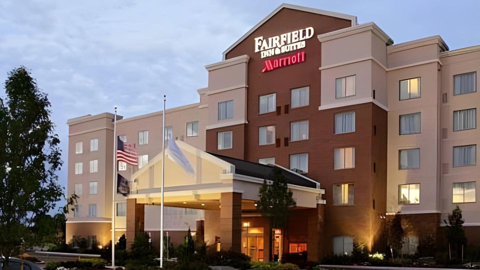 Fairfield Inn & Suites Buffalo Airport