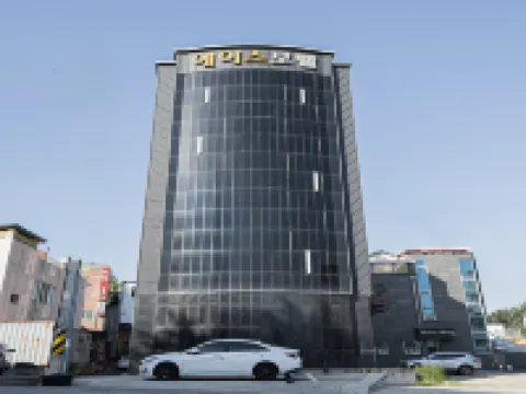 Uljin Ace Hotels in Uljin-gun