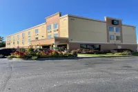 Quality Inn Vineland Hotels in Elmer