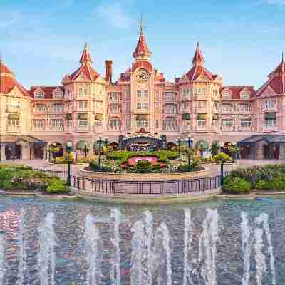 Disneyland Hotel Hotel Exterior