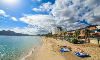 Oceanic Khorfakkan Resort & Spa