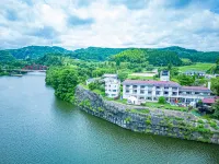 Kameyama Onsen Hotel - parking