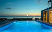 Amyntas Seafront Hotel - Pools