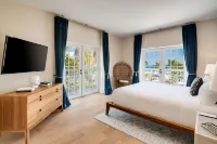 The Savoy Hotel & Beach Club - balcony