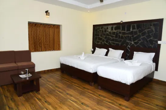 Hotel R Inn Yercaud
