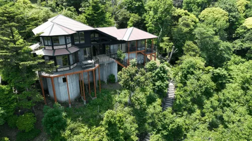 Private Resort Aoumi Hotels in Higashiizu