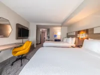 Holiday Inn Express & Suites KANSAS CITY AIRPORT by IHG Hotels near Tiffany Hills Park