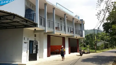 Hotel O Sawang Sana Motel Syariah Near Sman 1 Sangkapura Отели в г. округ Гресик