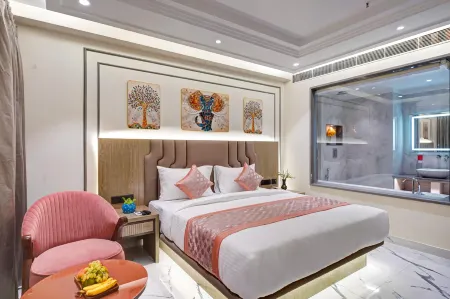 Gold the Royal Newly Built - 2Mins Walk from New Delhi Railway Station & 5Mins from Connaught Place Отели рядом со станцией Old Delhi Railway Station Terminal