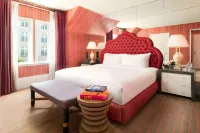 Maison 140 Beverly Hills Hotels near XIV Karats, Ltd