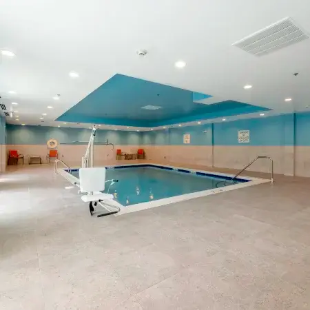Holiday Inn Express & Suites STAUNTON by IHG