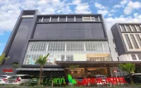 Luxury Inn Arion Hotel Hotel dekat CMB EXPRESS Duren Sawit