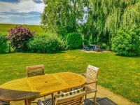 Pleasant holiday home with garden