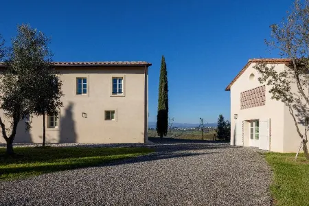 Tenuta di Colle Alberti Agriturismo