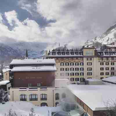 Mont Cervin Palace Hotel Exterior