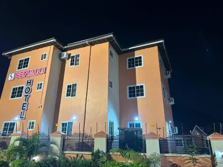 Senalli Hotel Отели в г. Кофоридуа