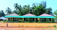 Sea Spray Resort Hotels near Hegre lake