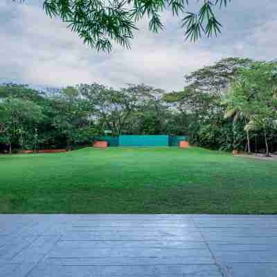 Mayfair Lagoon Hotel Exterior