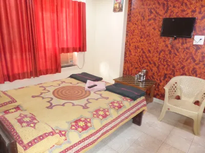 Hotel Omkar Palace Hotel di Pahine