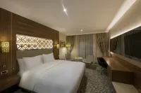 Doubletree by Hilton Elazig Отели в г. 