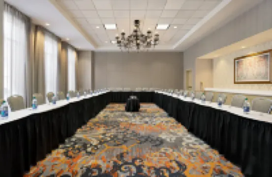 希爾頓花園酒店新奧爾良會議中心