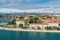 莫娜麗莎的景觀在扎達爾老城